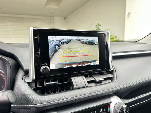 Used 2025 Toyota RAV4 XLE image 17