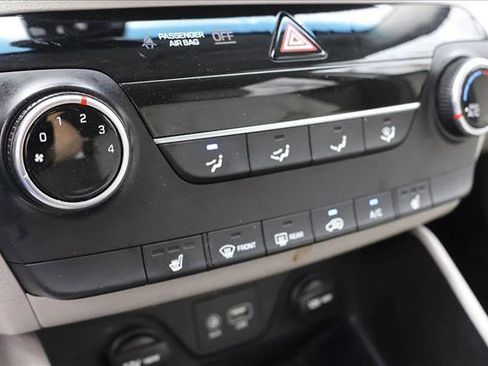 Used 2019 Hyundai Tucson Value AWD/4WD image 19