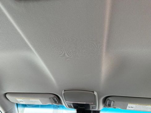 Used 2019 Toyota Camry LE image 15