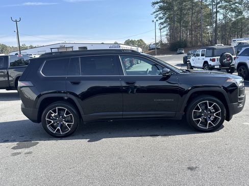 New 2026 Jeep Cherokee Overland image 2