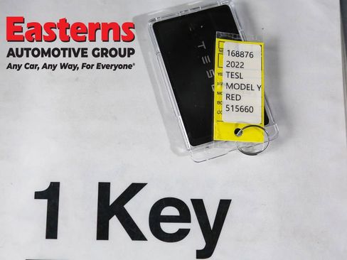 Used 2022 Tesla Model Y Performance image 22