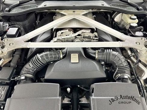 Used 2021 Aston Martin V8 Vantage Coupe RWD image 37