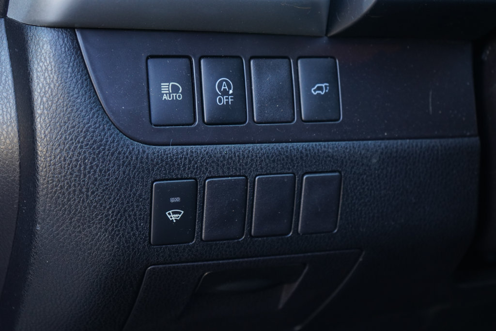 Used 2018 Toyota Highlander XLE AWD/4WD image 15