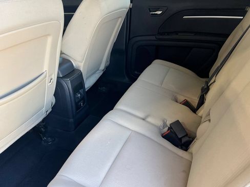 Used 2010 Dodge Journey SXT w/ Flexible Seating Group FWD image 12