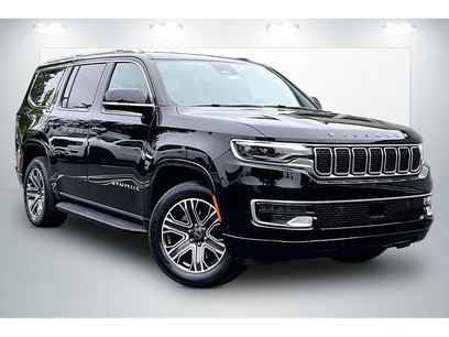 Used 2025 Jeep Wagoneer 4WD
