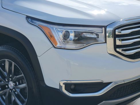 Used 2018 GMC Acadia SLT FWD image 7