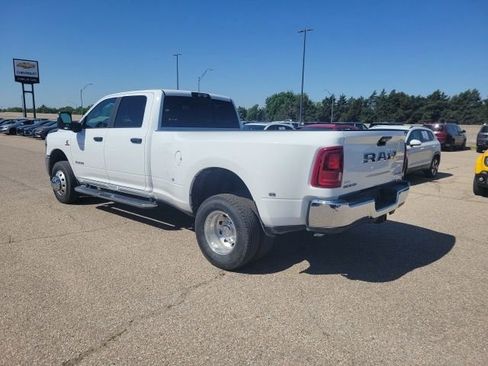 New 2026 RAM 3500 Big Horn AWD/4WD image 28