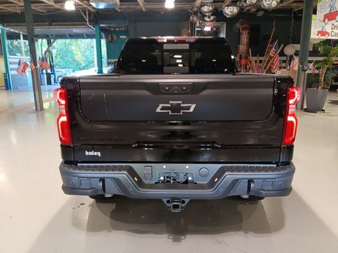 Used 2024 Chevrolet Silverado 1500 ZR2 w/ ZR2 Bison Edition AWD/4WD image 7