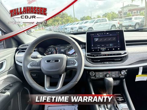 New 2026 Jeep Compass Latitude AWD/4WD image 32