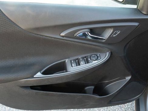 Used 2023 Chevrolet Malibu LT image 12