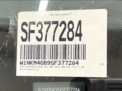 New 2025 Mercedes-Benz GLC 300 image 22