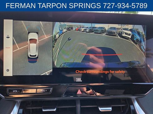 Used 2023 Toyota Venza Limited AWD/4WD image 28