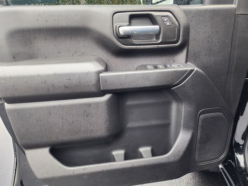 Used 2025 Chevrolet Silverado 2500 Custom w/ Custom Convenience Package image 25