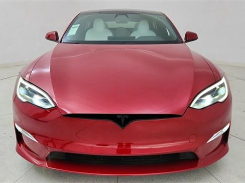 Used 2022 Tesla Model S Plaid image 13