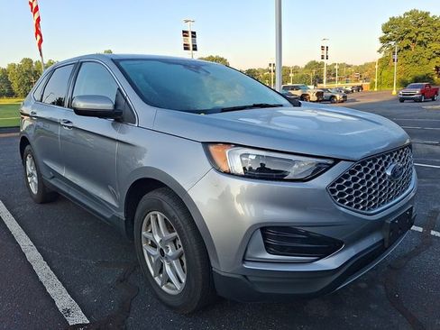 Used 2024 Ford Edge SEL AWD/4WD image 3