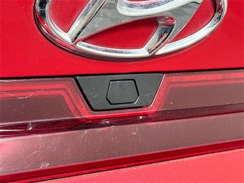 Certified 2023 Hyundai Elantra SEL w/ Convenience Package image 40