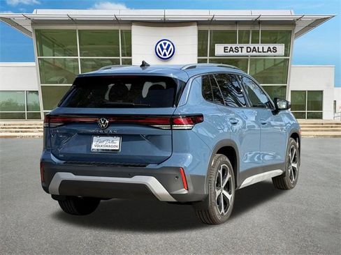 New 2026 Volkswagen Tiguan SE image 3