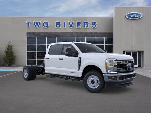 New 2026 Ford F350 4x4 Crew Cab DRW Super Duty image 7