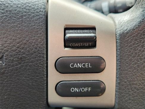 Used 2012 Nissan Versa 1.8 S w/ Plus Pkg image 19