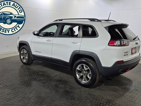 Used 2019 Jeep Cherokee Trailhawk w/ Comfort/Convenience Group AWD/4WD image 5