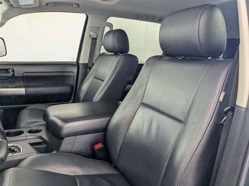 Used 2020 Toyota Sequoia TRD Sport w/ TRD Sport Premium Package AWD/4WD image 12