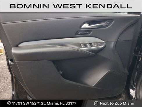 Used 2023 Cadillac XT4 Premium Luxury image 15