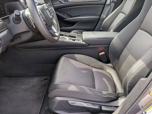 Used 2018 Honda Accord Hybrid image 15