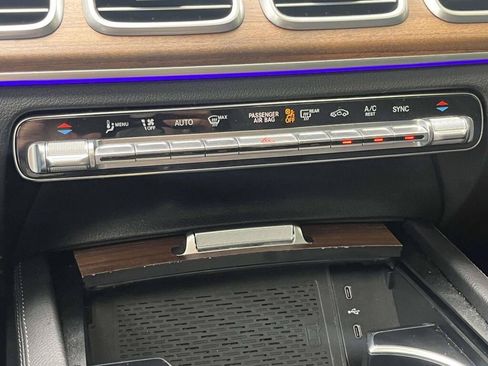 Certified 2025 Mercedes-Benz GLS 450 4MATIC w/ AMG Line Exterior image 31