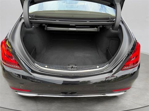 Used 2019 Mercedes-Benz S 560 4MATIC Sedan image 16