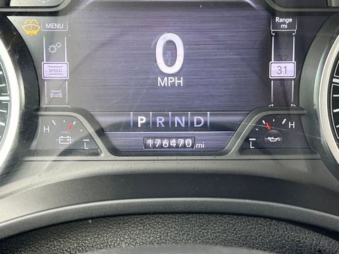 Used 2019 RAM 1500 Laramie AWD/4WD image 8