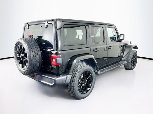 Used 2023 Jeep Wrangler Sahara AWD/4WD image 9