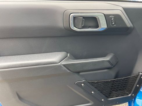 New 2025 Ford Bronco Base image 7