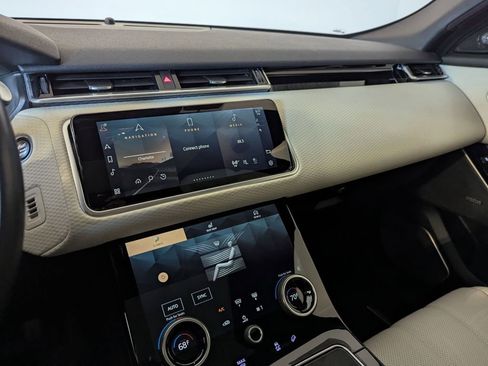 Used 2023 Land Rover Range Rover Velar S image 7