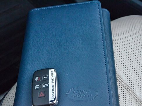 Used 2018 Land Rover Range Rover Evoque HSE Dynamic image 33