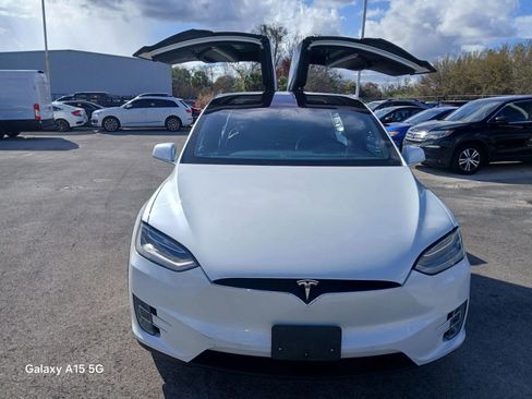 Used 2017 Tesla Model X 100D image 18
