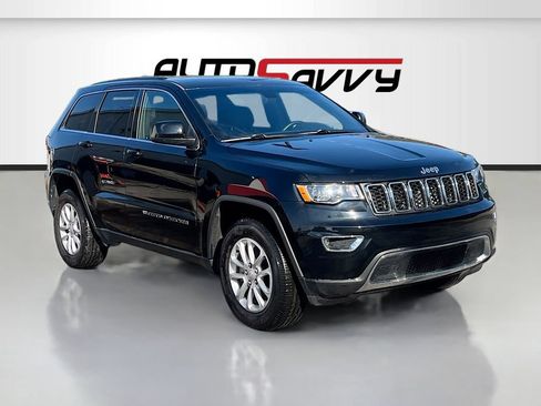 Used 2022 Jeep Grand Cherokee Laredo X AWD/4WD image 1