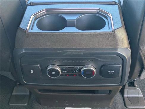 Used 2024 Ford Expedition King Ranch RWD image 18