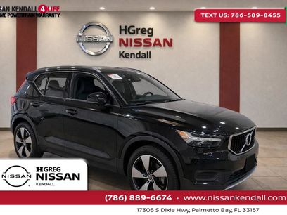 Used 2020 Volvo XC40 T5 Momentum w/ Protection Package