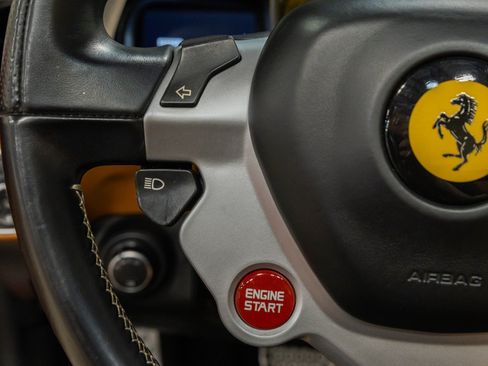 Used 2015 Ferrari California T RWD image 41