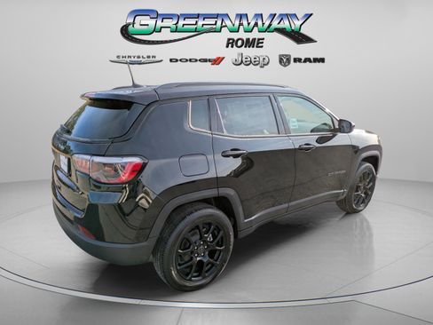 New 2026 Jeep Compass Latitude image 7