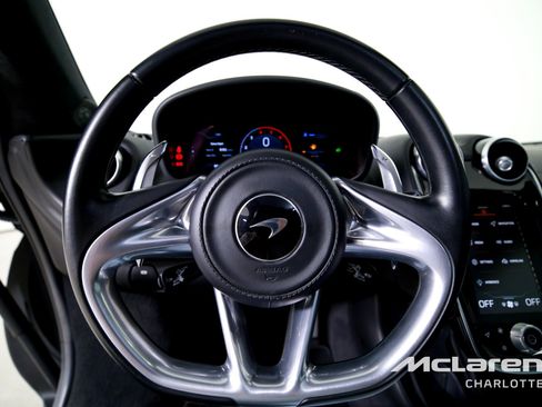 Used 2023 McLaren GT RWD image 15