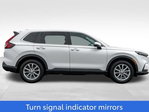 Used 2025 Honda CR-V EX image 8