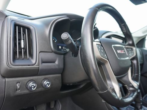 Used 2021 GMC Canyon Denali image 12