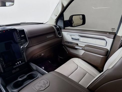 Used 2025 RAM 1500 Laramie AWD/4WD image 23
