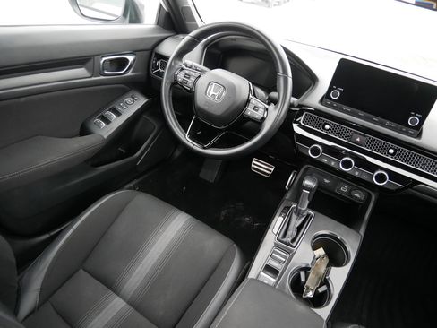 Used 2022 Honda Civic Sport image 9