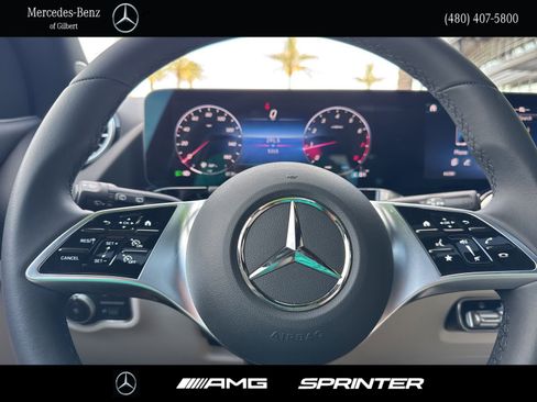 Certified 2025 Mercedes-Benz GLA 250 image 25