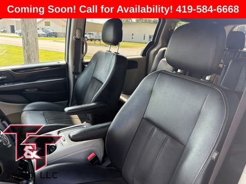 Used 2019 Dodge Grand Caravan SXT FWD image 5