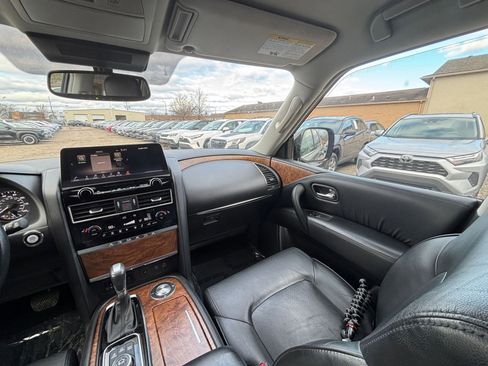 Used 2023 Nissan Armada SL image 37