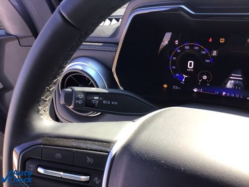 Used 2025 Chevrolet Colorado LT w/ Advanced Trailering Package image 30