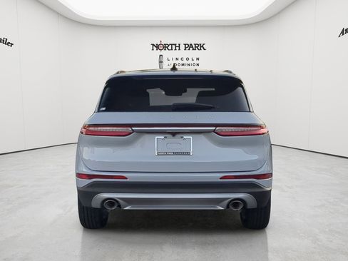 New 2026 Lincoln Corsair Reserve FWD image 4